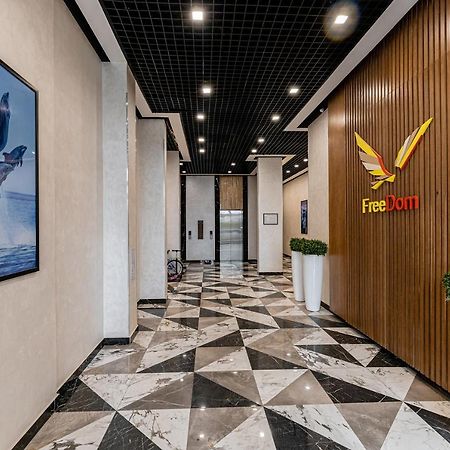 Appartement Уютная 1 Комнатная Freedom à Astana Extérieur photo